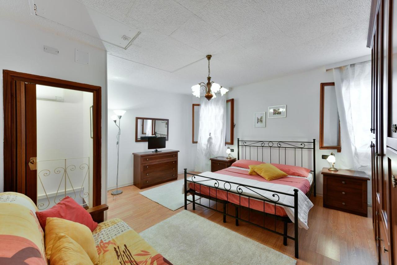 Bruna Holidays House Burano Exterior photo